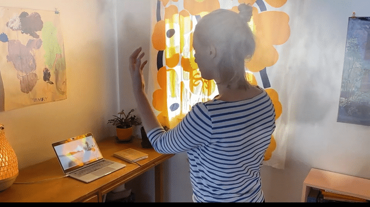 This gif is of a white woman named Sophie taking a microbreak with Breakthru. It shows her moving along with the prompts the app provides on her computer.